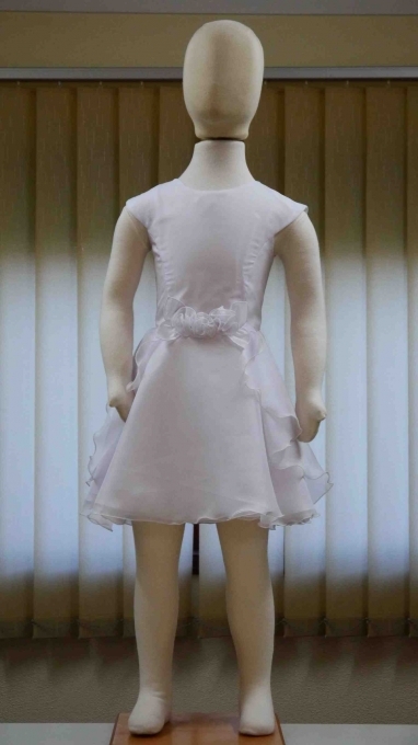 Ref.161103 Vestido na escala juvenil em seda poliester e organza com aplicao na cintura